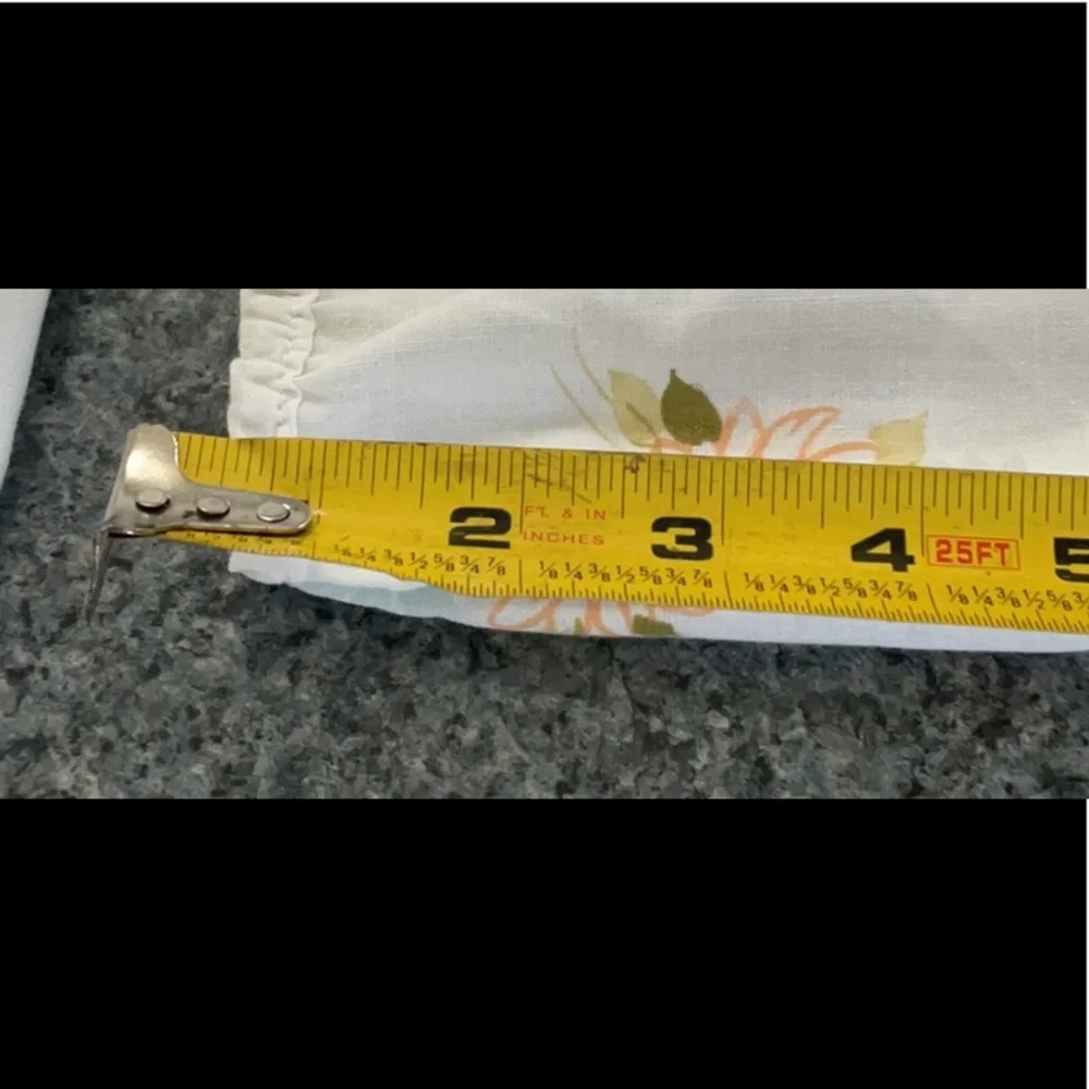 🩵 Pequot vintage twin fitted sheet with two standard pillowcases